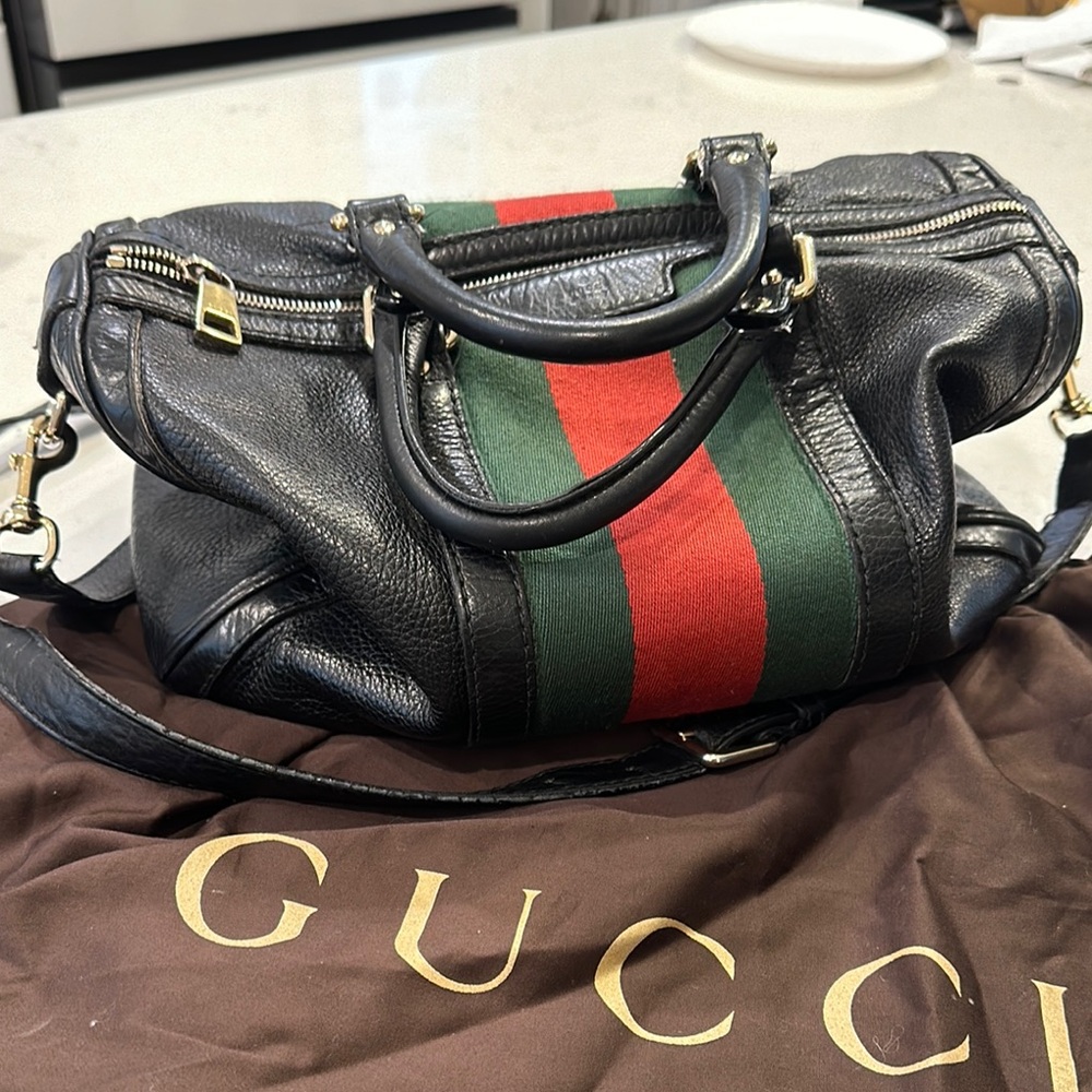Gucci Black Leather Shoulder Bag with Red and Green Stripes